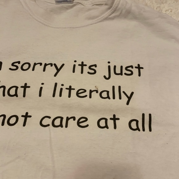 2 graphics T-shirts - Picture 5 of 9